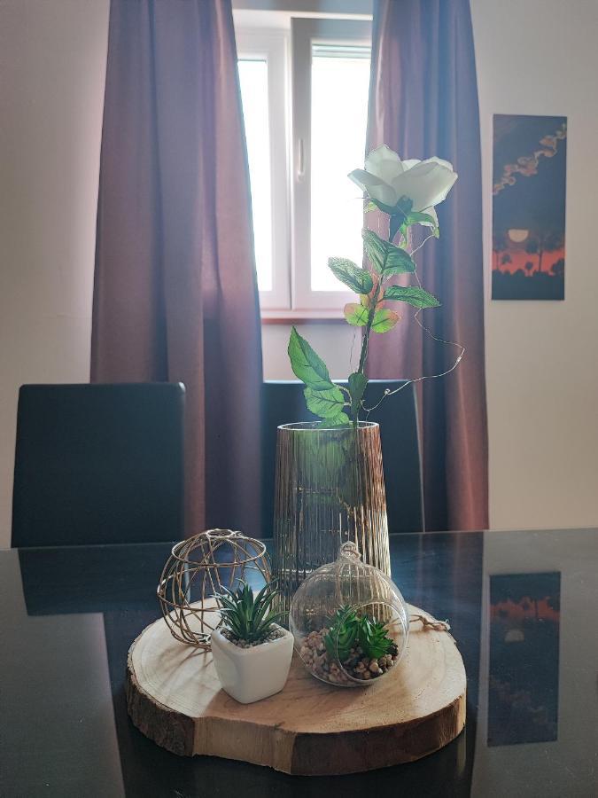Priska Apartment Каштела Экстерьер фото