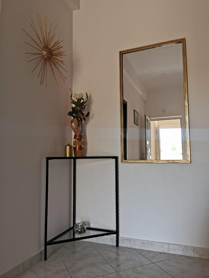 Priska Apartment Каштела Экстерьер фото